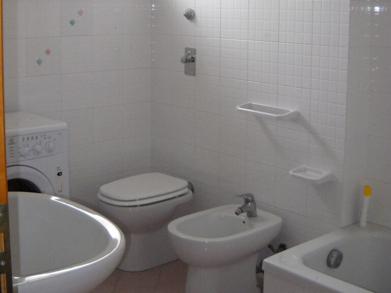 App-Rosa-bagno-vasca_rid